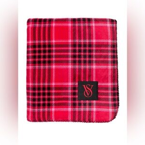 VICTORIA'S SECRET Cozy Plush Blanket
